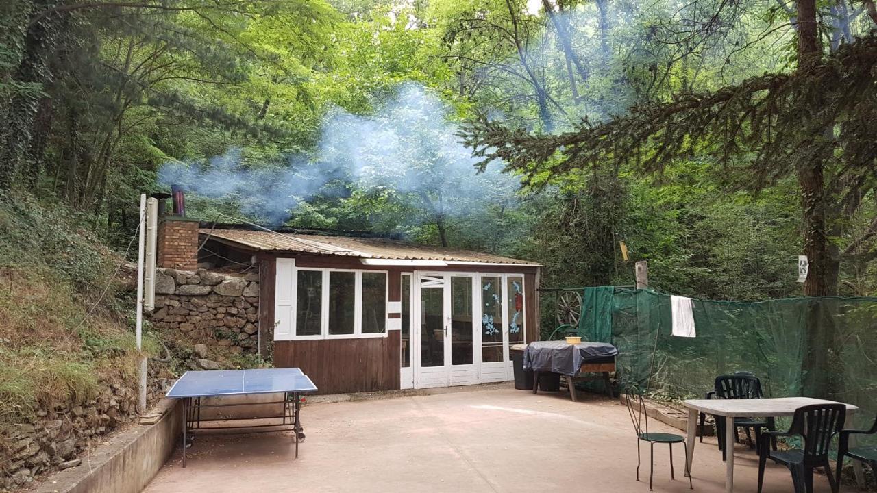 Camping Le P'Tit Bonheur Escaro Buitenkant foto