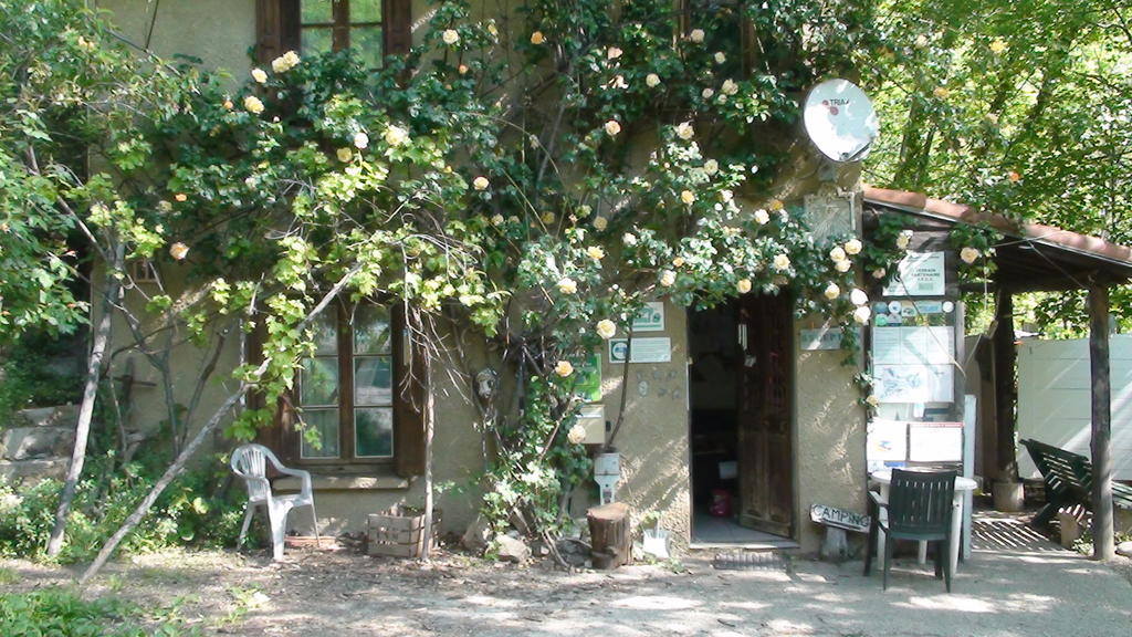 Camping Le P'Tit Bonheur Escaro Buitenkant foto