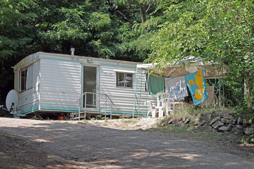 Camping Le P'Tit Bonheur Escaro Kamer foto